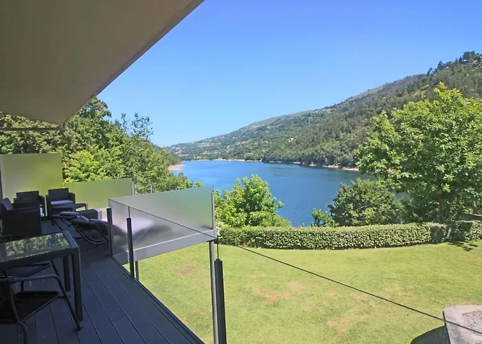 Lobo - Casas Barca Do Rio By Casas Apartamento Gerês